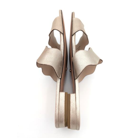 Pelle Moda Betia Scallop Slide Sandal Women's Platinum Gold Size US8.5M EU39 - Picture 6 of 11